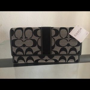 Coach  trifold wallet